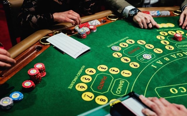 Baccarat và các chiến lược quản lý chuỗi thắng thua