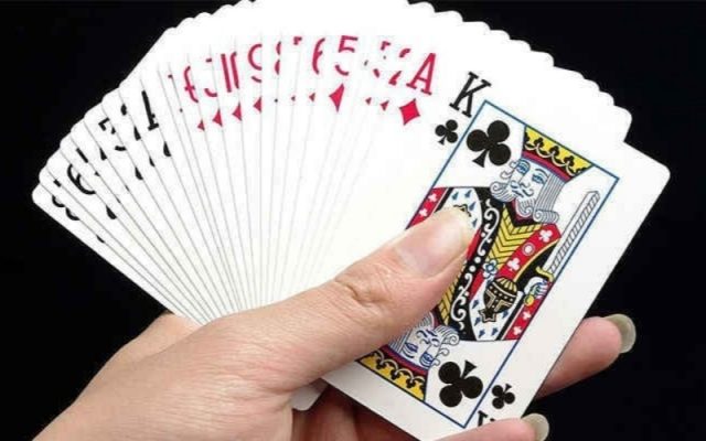 Cẩm nang rèn luyện tư duy và trí nhớ qua game Tiến Lên Miền Nam