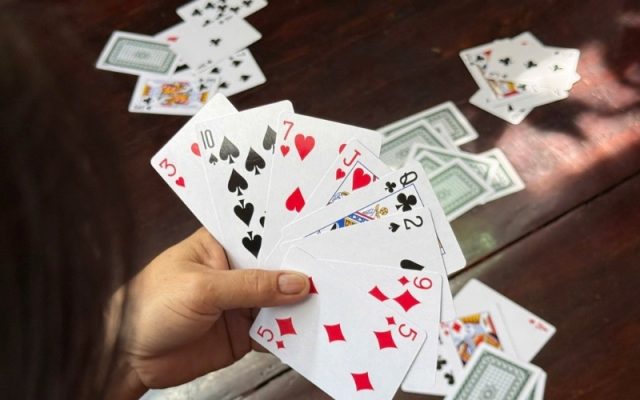 Chiến thuật quản lý rủi ro 2026 Bài học nhập môn dành cho người mới bắt đầu chơi bài