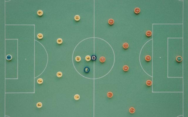 Phân tích chiến thuật bóng đá hiện đại cho người hâm mộ