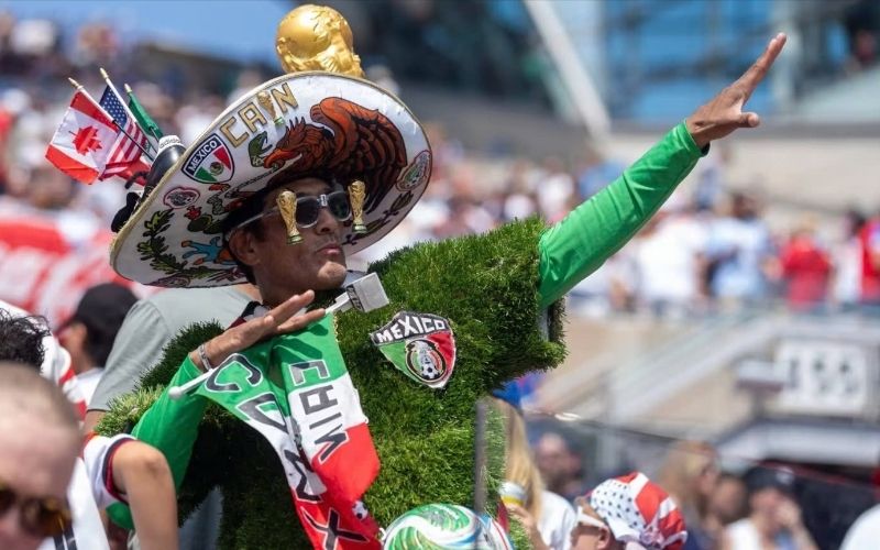 Những khoảnh khắc để đời tại sân vận động Azteca