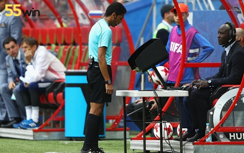 Những tác động đến tâm lý cầu thủ và người xem