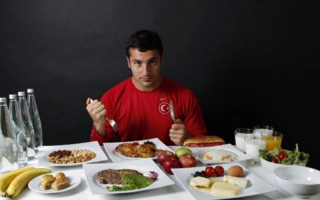 Thực đơn 5000 calo mỗi ngày của các kình ngư Olympic