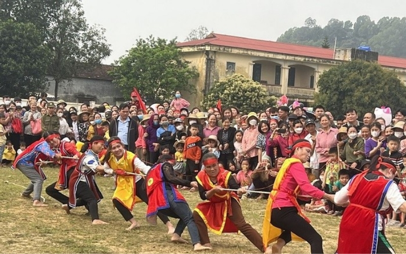 Giá trị giáo dục kỹ năng sinh tồn và hiệp đồng tập thể