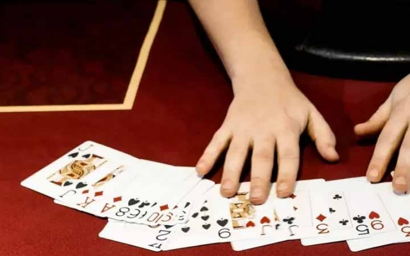 Phân tích tâm lý đối thủ trong các ván bài cân não