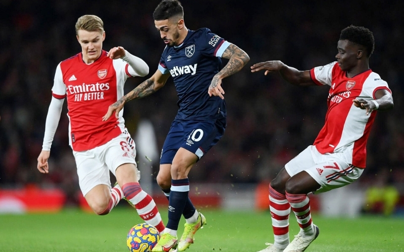 Pháo thủ quyết tâm xây chắc ngôi đầu bảng trước chủ nhà West Ham