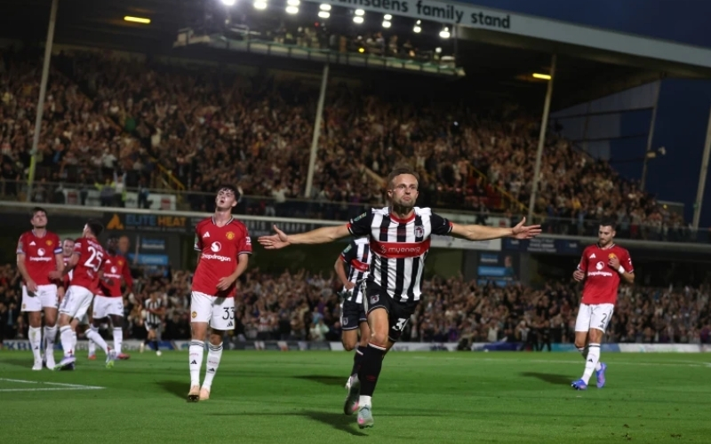 Số liệu thống kê về Man Utd gặp Grimsby Town