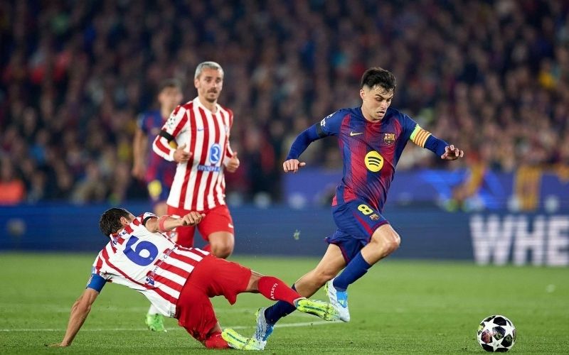 Barcelona đè bẹp Atletico Madrid ngay trên sân khách