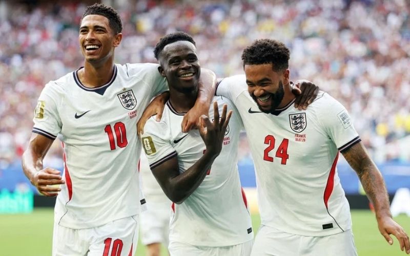 Đánh giá phong độ của Bellingham và Saka sau trận tranh hạng ba World Cup