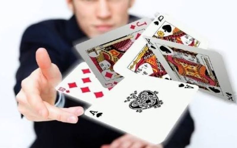 Rèn Luyện Bản Lĩnh Và Sự Kiên Nhẫn Qua Từng Ván Bài