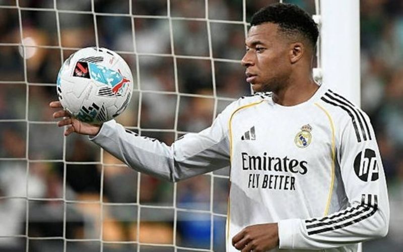 Khám phá tầm ảnh hưởng chiến thuật và khả năng kiến thiết lối chơi của Mbappe